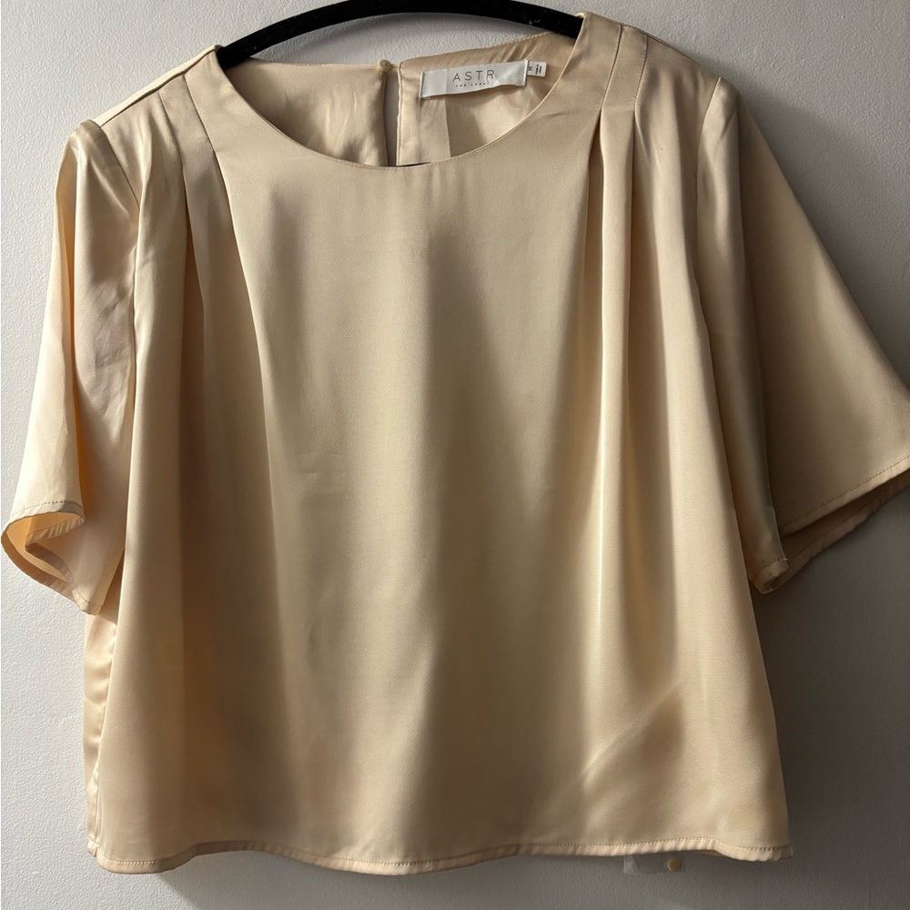 ASTR Women's Blouse in Soft Cream